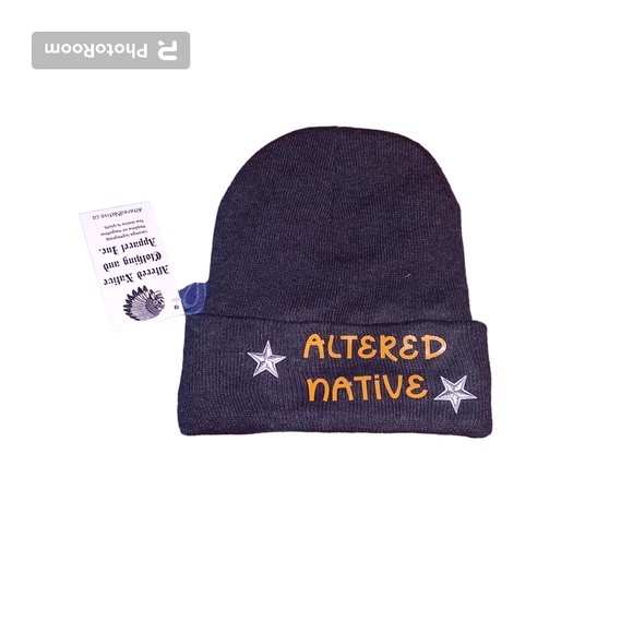 Winter toques by Altered Native Clothing and Apparel Inc - Picture 5 of 13